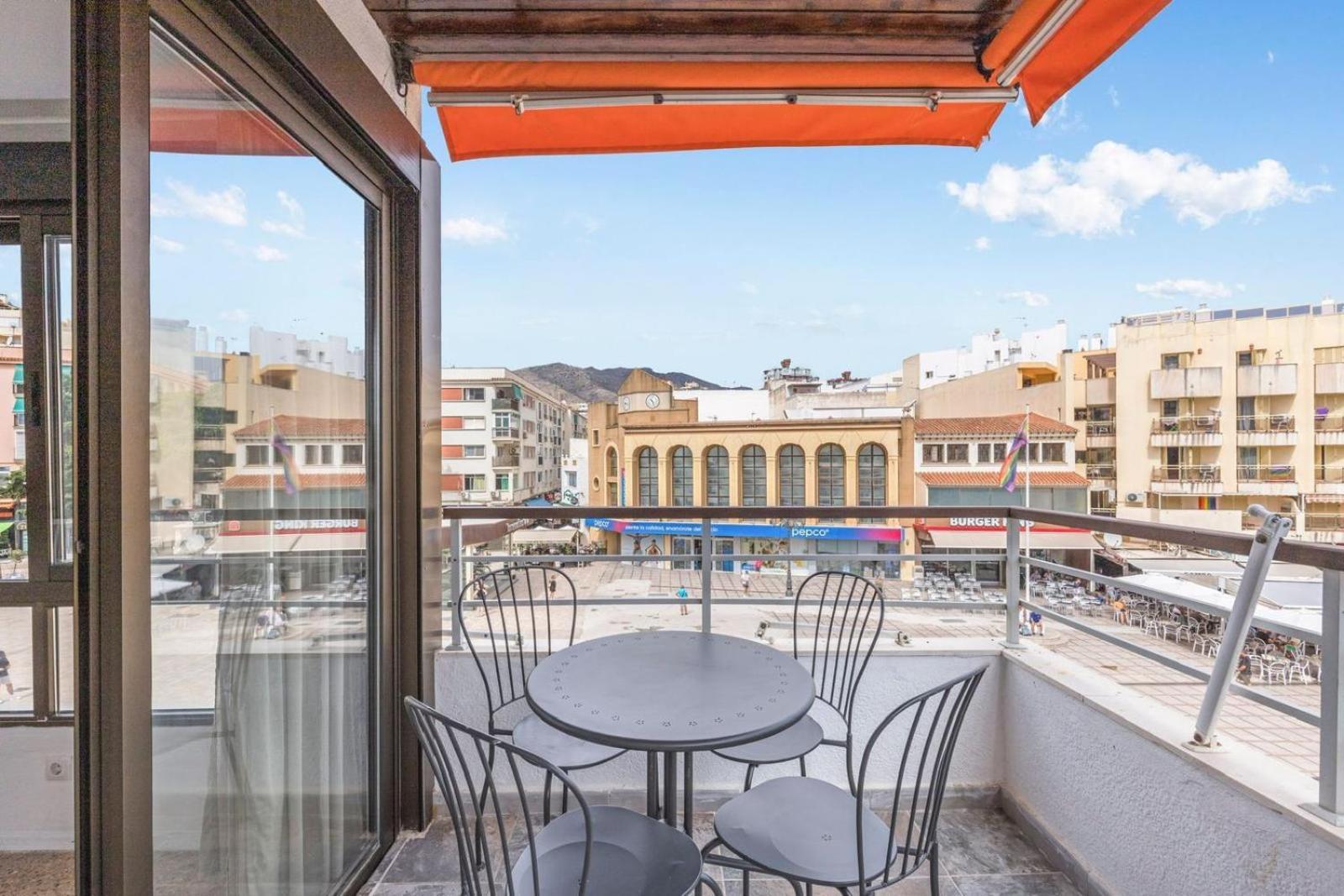 Nogalera Rainbow 2-Bedroom Apartment, Pool And Parking By Namaste Elite トレモリノス エクステリア 写真