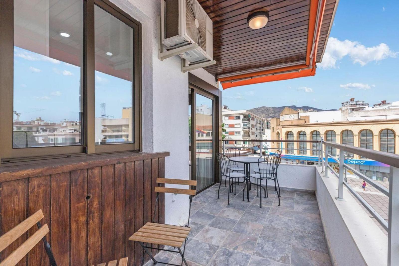 Nogalera Rainbow 2-Bedroom Apartment, Pool And Parking By Namaste Elite トレモリノス エクステリア 写真