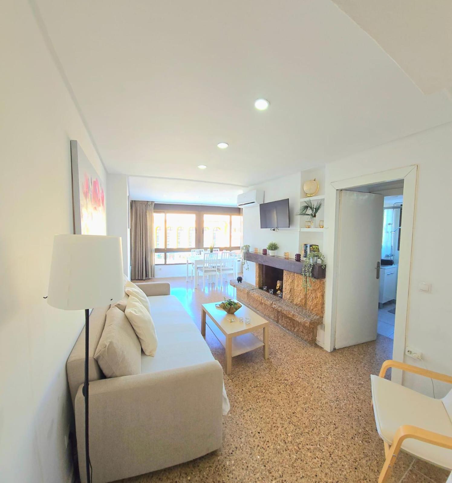 Nogalera Rainbow 2-Bedroom Apartment, Pool And Parking By Namaste Elite トレモリノス エクステリア 写真