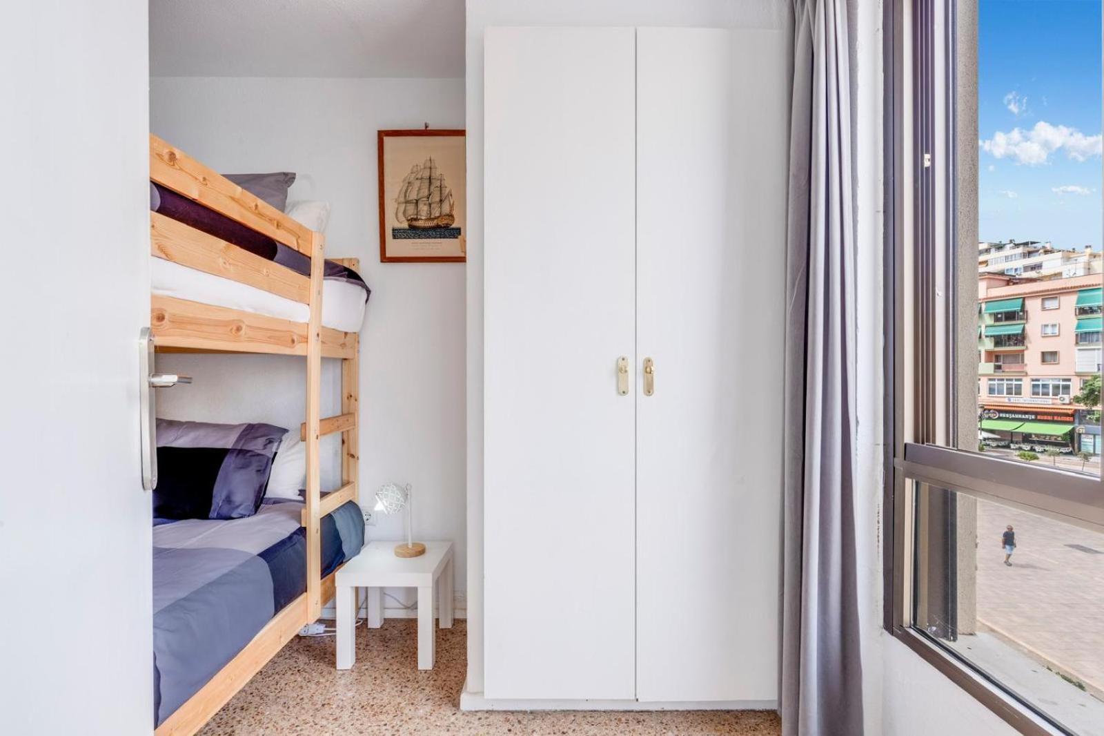 Nogalera Rainbow 2-Bedroom Apartment, Pool And Parking By Namaste Elite トレモリノス エクステリア 写真