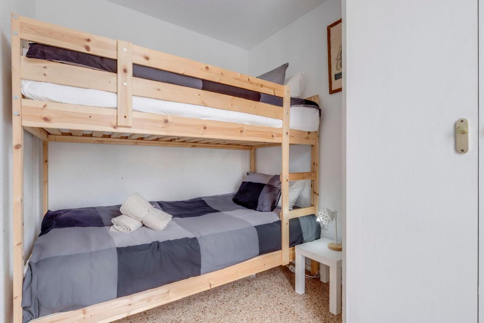 Nogalera Rainbow 2-Bedroom Apartment, Pool And Parking By Namaste Elite トレモリノス エクステリア 写真