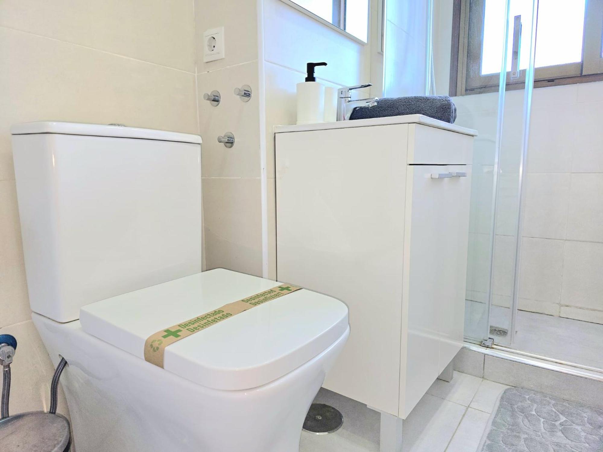 Nogalera Rainbow 2-Bedroom Apartment, Pool And Parking By Namaste Elite トレモリノス エクステリア 写真