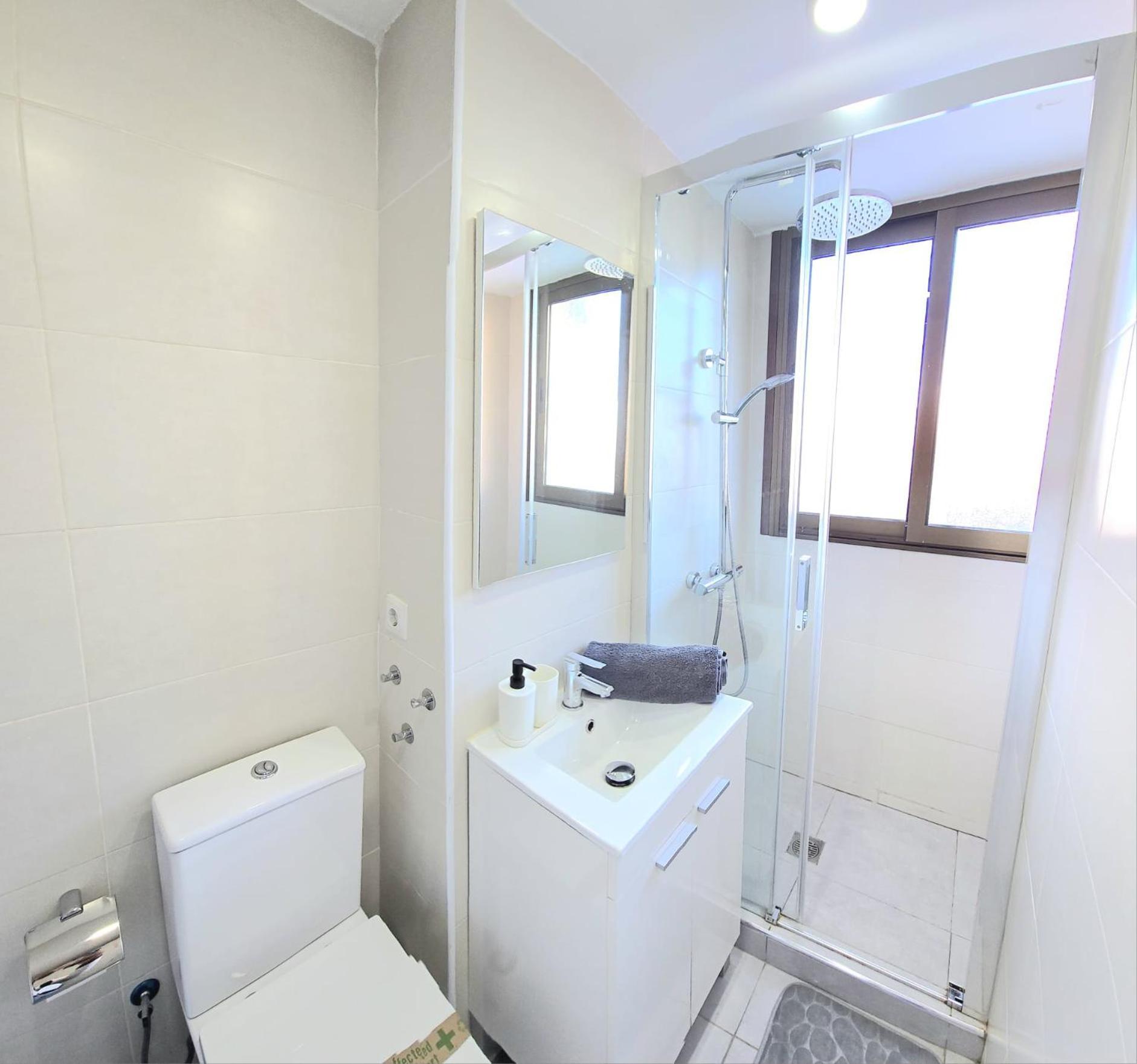 Nogalera Rainbow 2-Bedroom Apartment, Pool And Parking By Namaste Elite トレモリノス エクステリア 写真