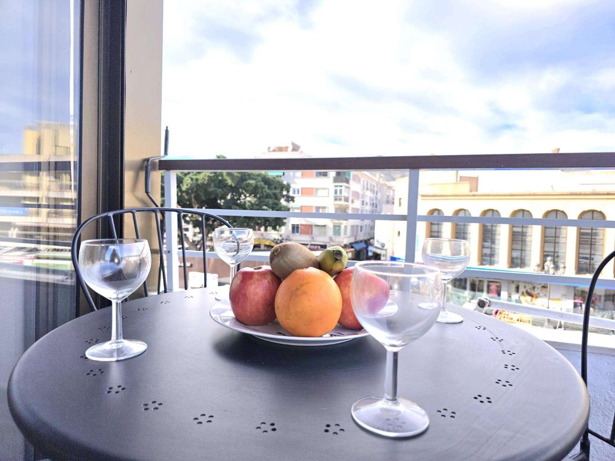 Nogalera Rainbow 2-Bedroom Apartment, Pool And Parking By Namaste Elite トレモリノス エクステリア 写真